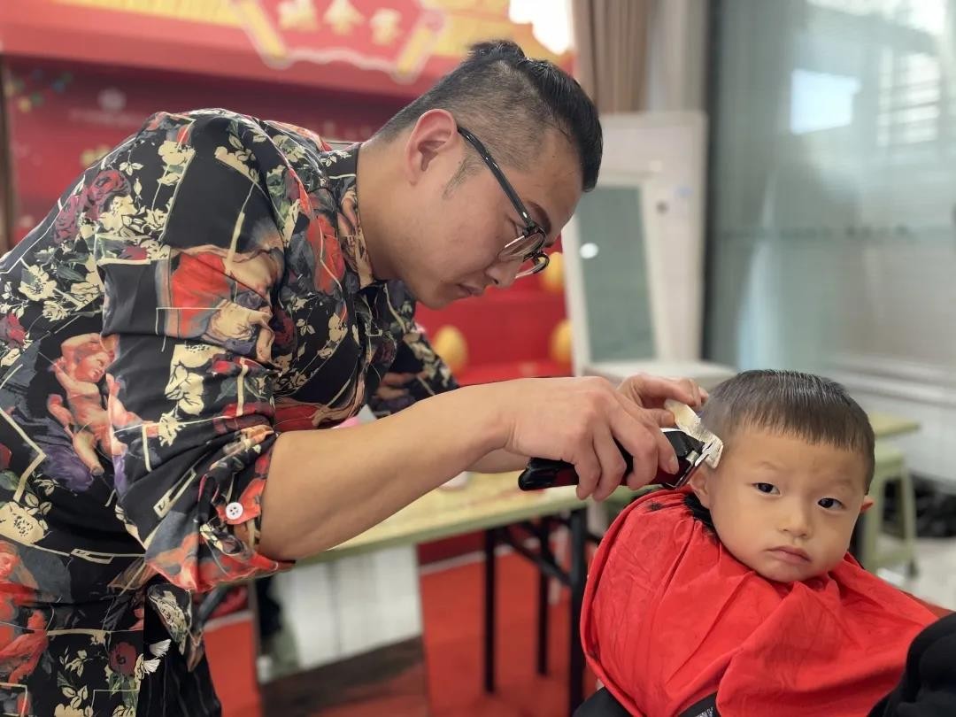 二月二丨剪龍頭、中彩頭，孝義農(nóng)產(chǎn)品大市場邀您免費剪頭啦！